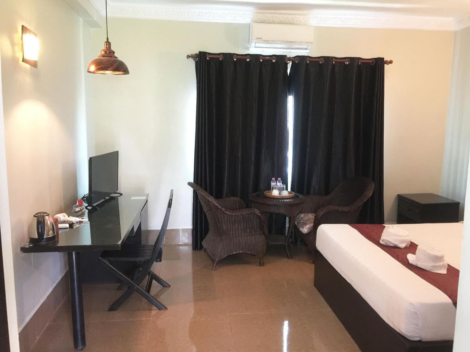 Central Night Hotel Siem Reap Exterior photo
